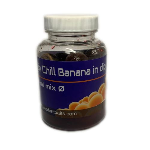 Mastodont Baits Boilies in dip Chill Banana 150ml mix O